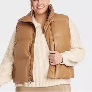 A New York Day Faux leather puffer vest in color camel/ brown (110)